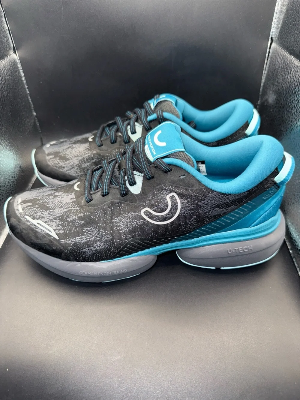 Size 6.5 - True Motion Wmns U Tech Nevos Elements Black/Blue Light/Castlerock